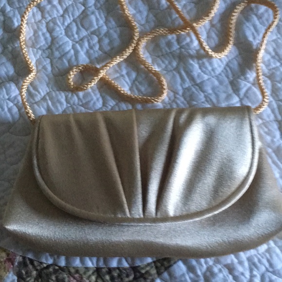Gold Crossbody Purse - Picture 6 of 6